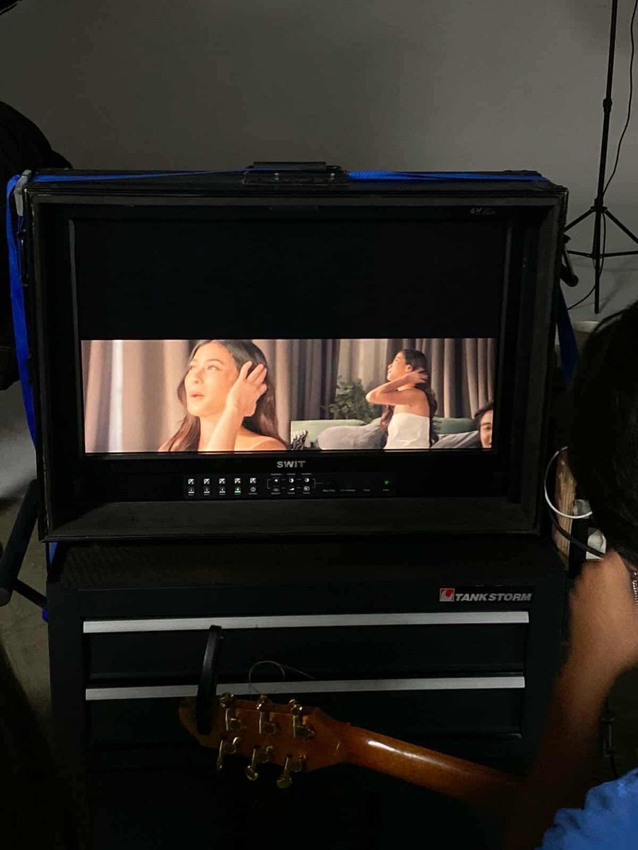 PangkatShuvee's tweet image. Music video for an OPM song. 🔜
You ready? 🤭
#ShuveeEtrata • Shuvee Etrata