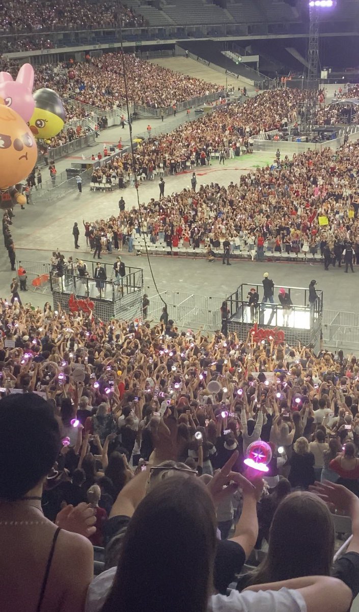 𝚕𝚞' tweet media