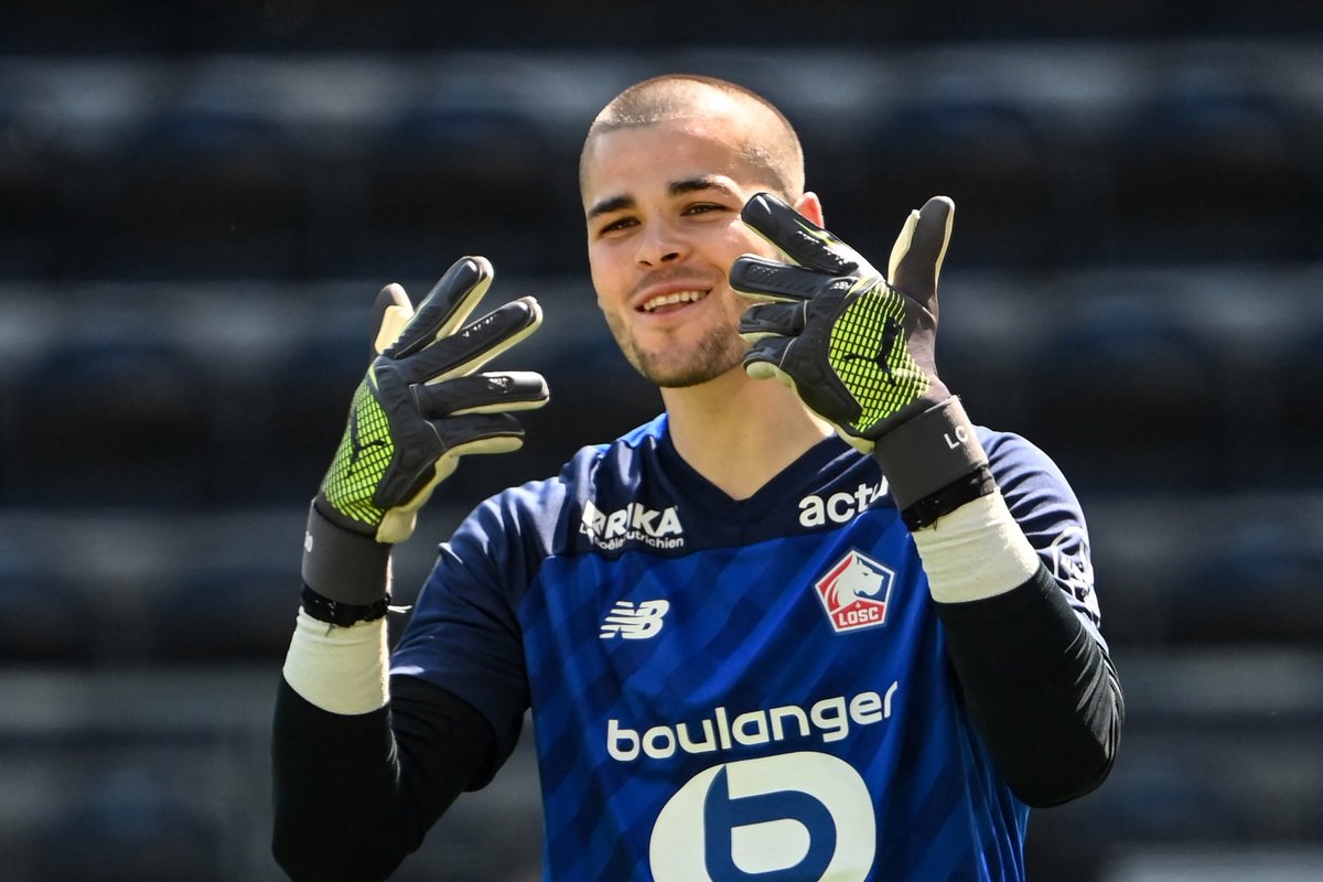 LMDPSG's tweet image. 🚨 Ce week-end, les dirigeants du PSG se montraient optimistes quant à la venue de Lucas Chevalier. 👀
Les négociations avec le LOSC se poursuivent activement depuis plusieurs jours. ⏳❤️💙
🗞️ @le_Parisien_PSG