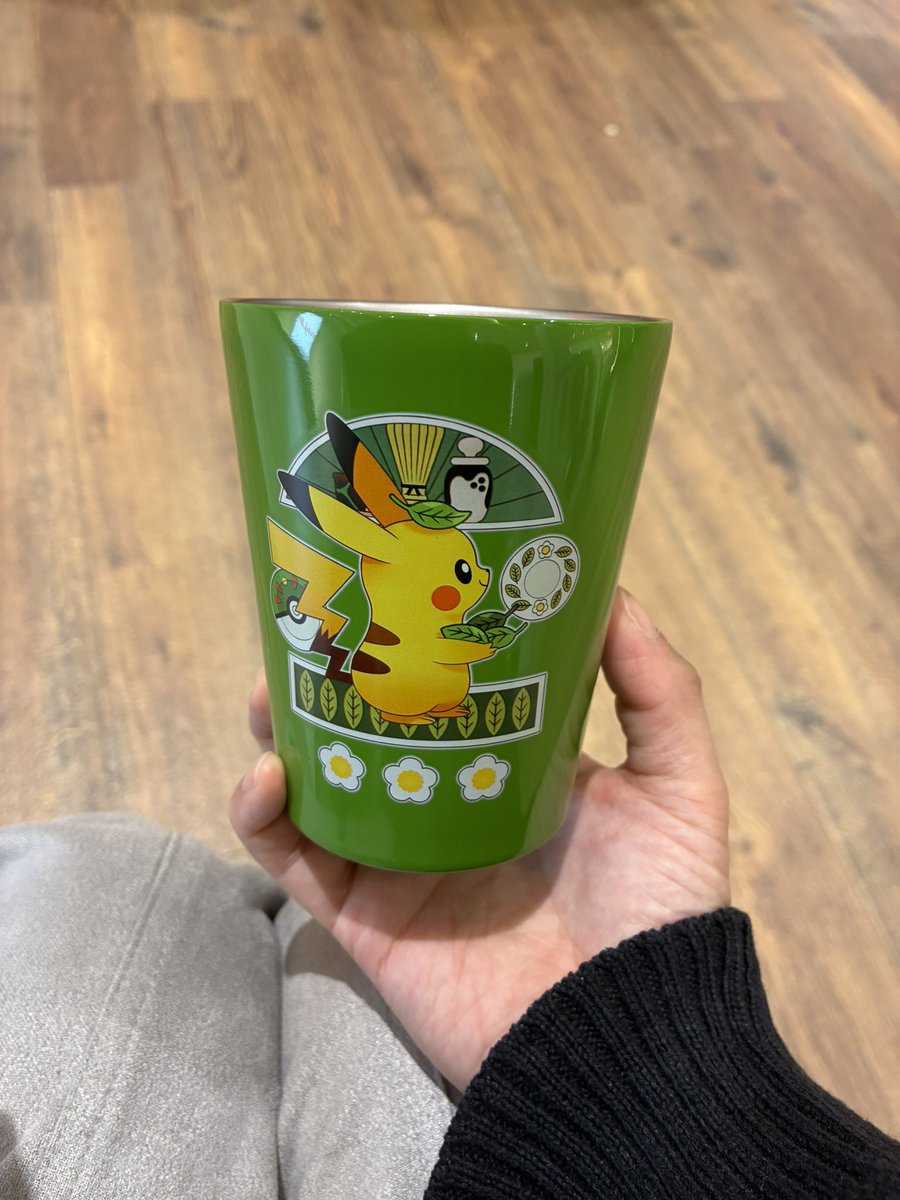 takamura_bs's tweet image. 私の映画館のお供
頂き物なんだけど、これにドリンクのカップ🥤入れると上映終了まで氷残ってる(もちろん多少は溶けるよ)
結露も気にしなくて良いし、なにより可愛くて色味も気に入ってる🥰