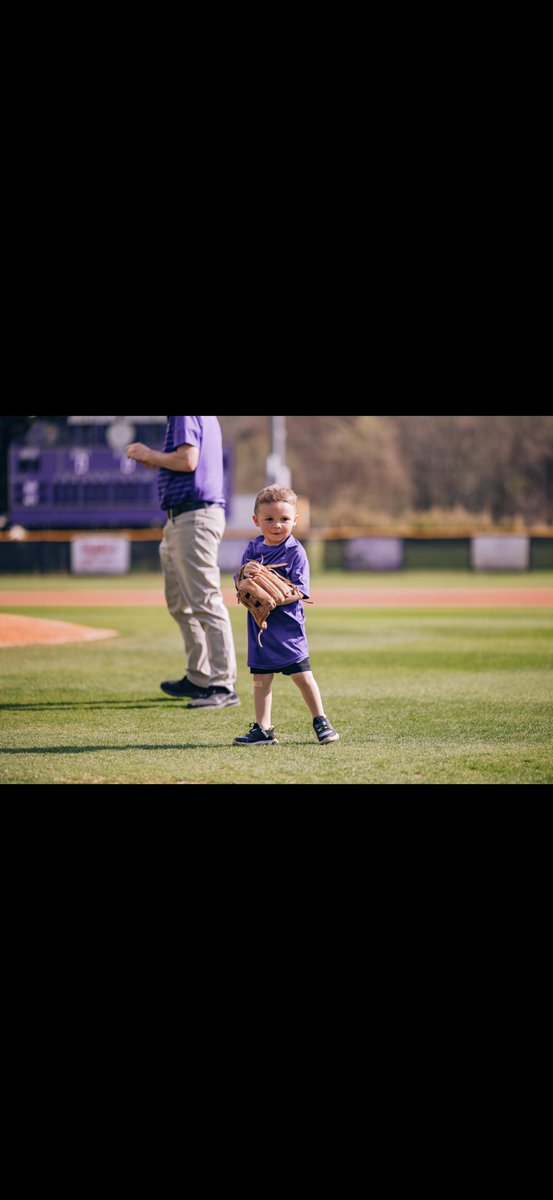 Dusty White tweet media