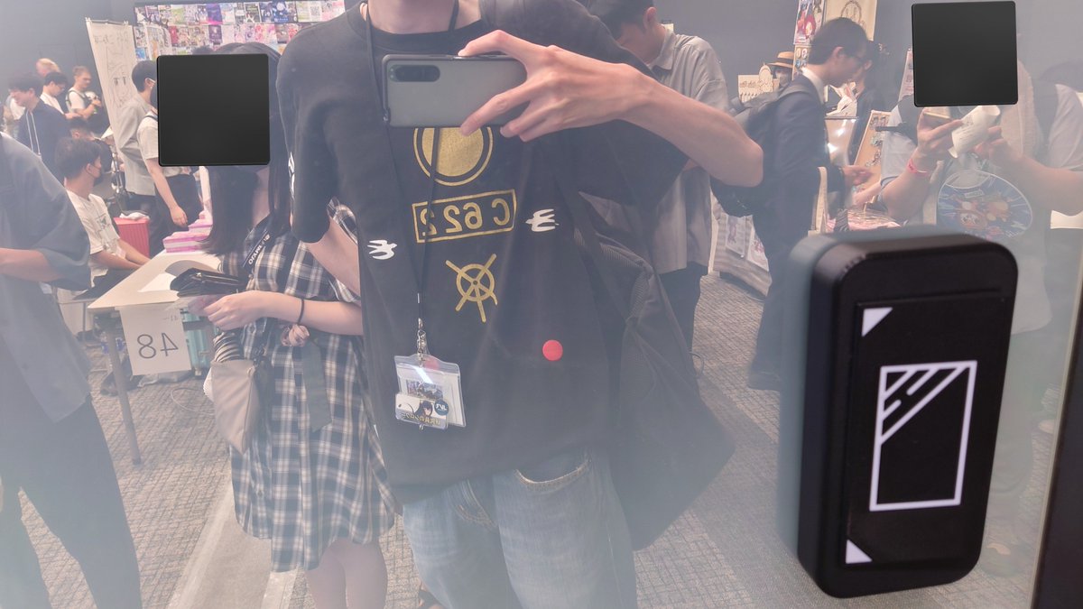 shirokuni622's tweet image. ←VRChatで会う人
→リアルVketで実際に会う人

リアルミラースイッチの展示はいつ見てもやっぱりスゴい。
#VketReal