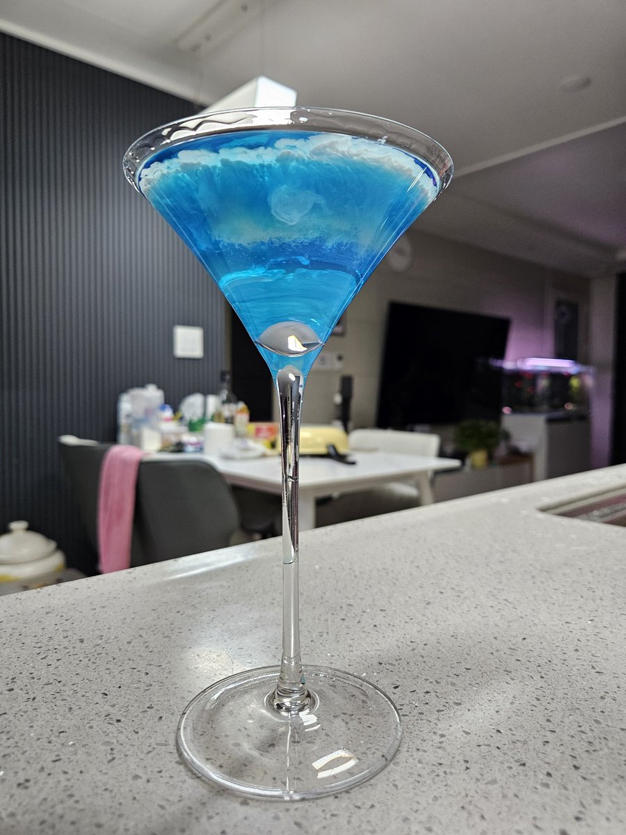 ivXair3p's tweet image. 트위터에서 말하면 밴당하는 이름의 칵테일