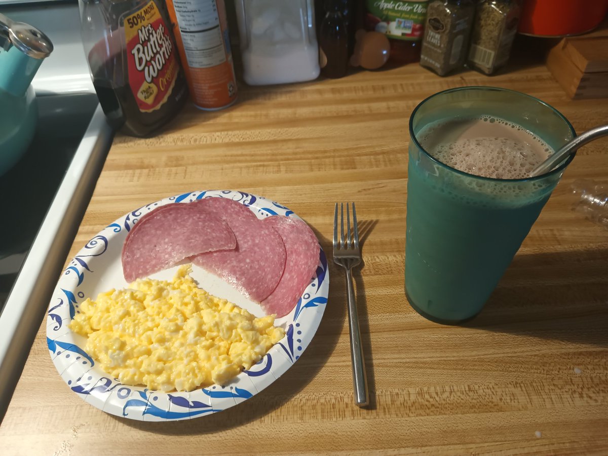 boots779's tweet image. Eldritch breakfast
