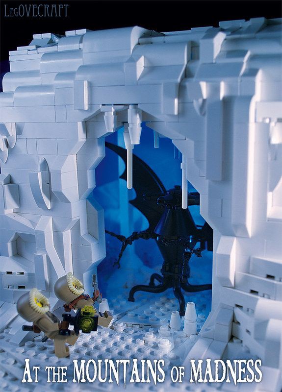 Cthulhu_Coffee's tweet photo. At the Mountains of Madness #lego https://t.co/D3XlpX9Fxf