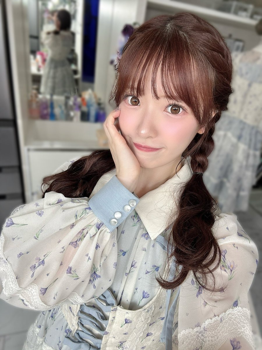 muto_orin's tweet image. #ここからだ公演
ありがとうございました🪄　

今週は劇場いっぱい立たせていただきます！
来られる方々よろしくお願いします！⸜♡⸝‍
配信でもぜひみてねっ😚

そんな本日は三つ編みちゃんでした〜🐕🌼