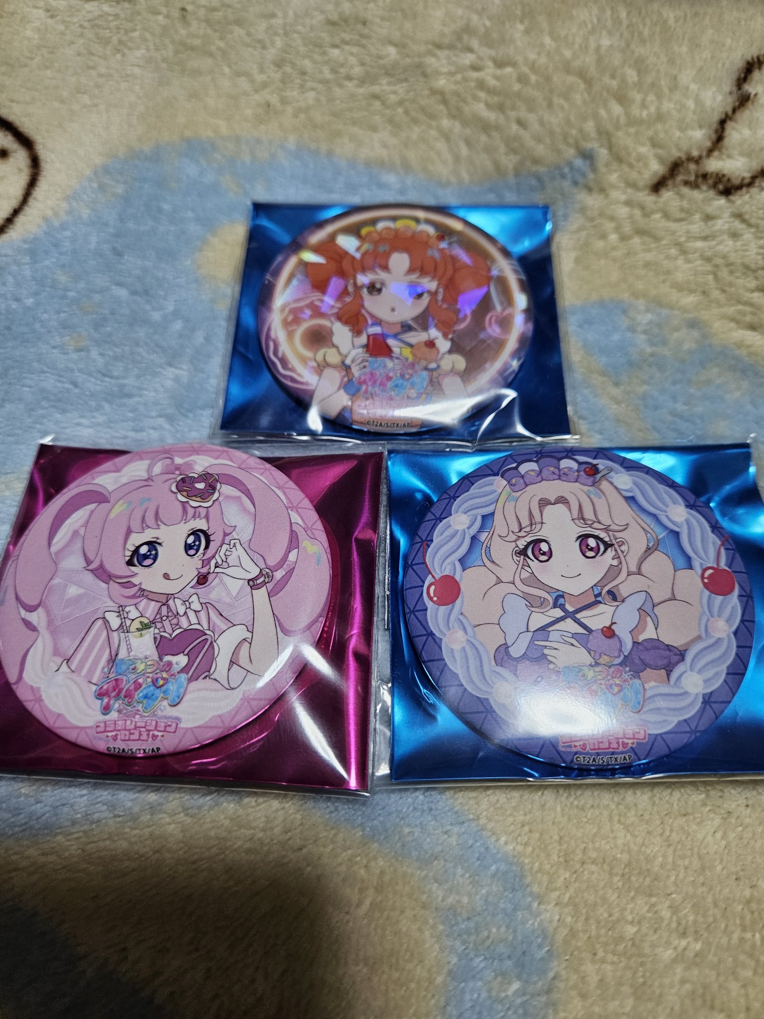 アイプリ アモカフェ コラボカフェ みつき 缶バッジ ホログラム アイプリ アモカフェ コラボカフェ みつき 缶バッジ ホログラム2