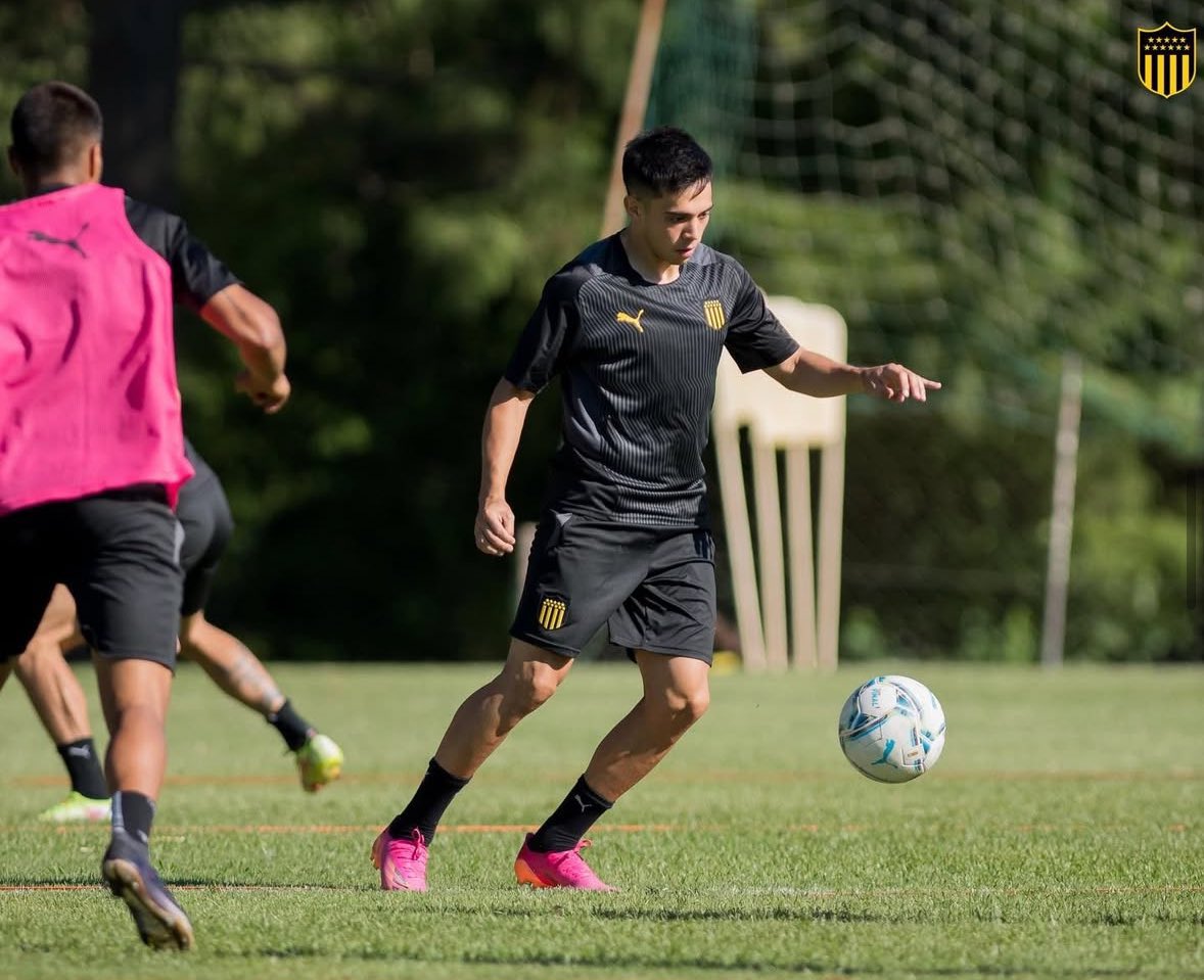 Lucas Gómez (@gomezlucas23) on Twitter photo ✅ Confirmado, Alejo Cruz jugará en Peñarol. ✅ Confirmado, Alejo Cruz jugará en Peñarol.
