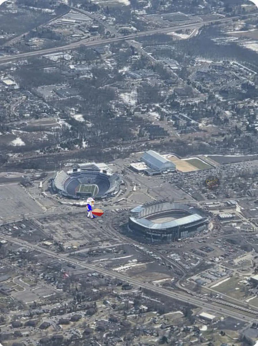 BuffOriginStory's tweet image. Zoom in to see Josh Allen moving to the new stadium