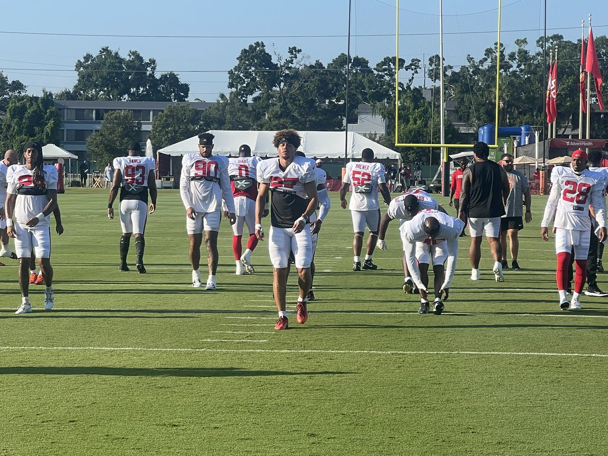 AdamLivsOn's tweet image. Good morning! At Day 5 of #Bucs training camp🏈