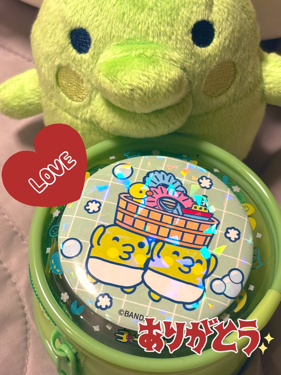 RinPatch's tweet image. 極楽湯ちびぱっちの缶バジ♨️

交換してもらっただっち〜〜〜❣️

かわいいだっち…あわあわだっち🥹🫧

ありがとうございますだっち🙏✨
