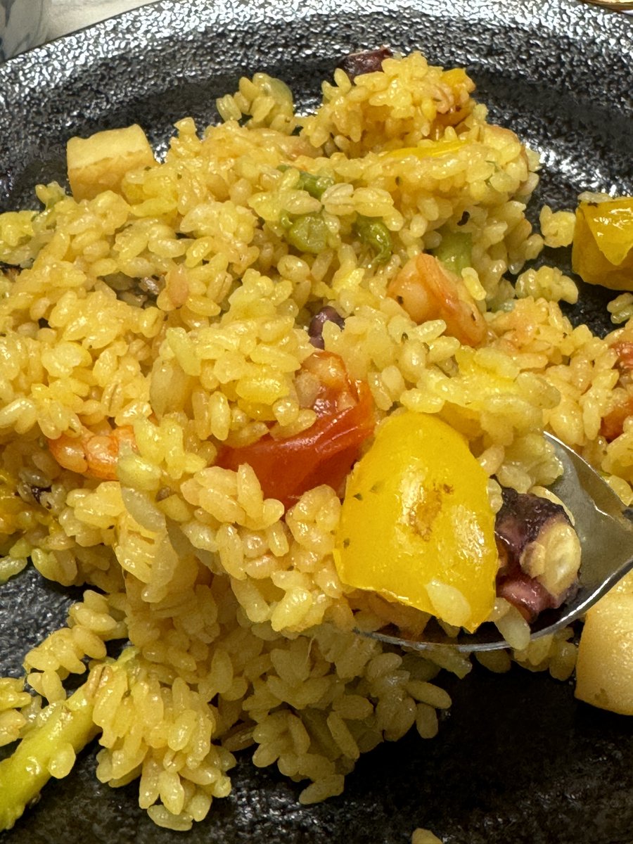 0cCZOYysa47dRKU's tweet image. 今日の深夜食堂

シーフードミックスでかんたんパエリア
速攻ビシソワーズ
きうり🥒