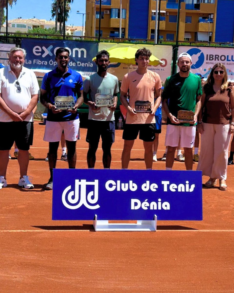 RFETenis's tweet image. Barranco vuelve a triunfar en Dénia 🏆🏆🏆
Tras ganar en 2017 y 2018, el almeriense supera a Martínez Gómez para estrenar su palmarés de la temporada
En dobles, final de Mario Mansilla junto al neerlandés Mark Vervoort 🤜🤛
📲 rfet.es/es/noticia/jav…
