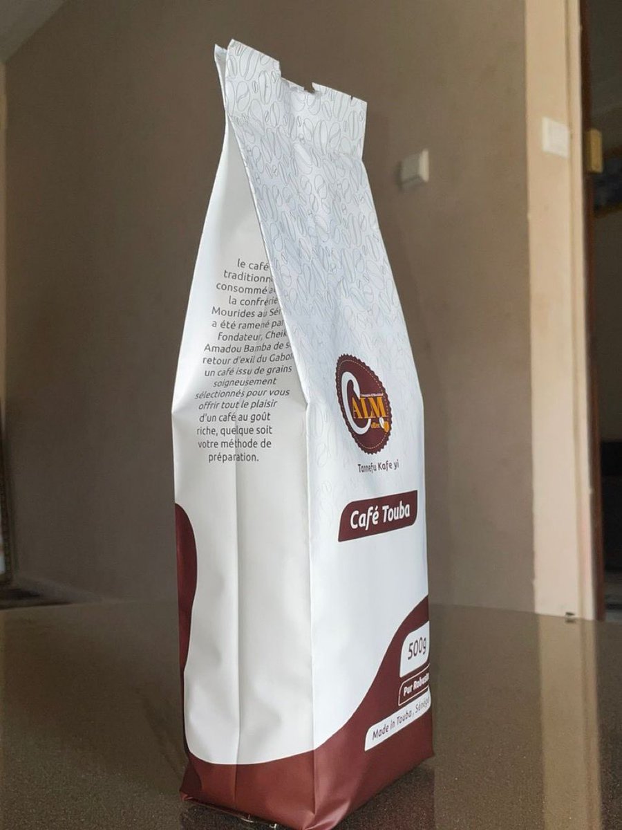 Café gii de neex gi mu neex!!! Wallaahi😭❤️
Maanaam sans ouvrir le sachet tu sens que dafa neex, le parfum que ça dégage.
Jël leen aromatisé bi. Je recommande fort fort fort 
C’est chez <a href="/Calmcoffeeshop_/">calmcoffeeshop</a> ❤️❤️❤️