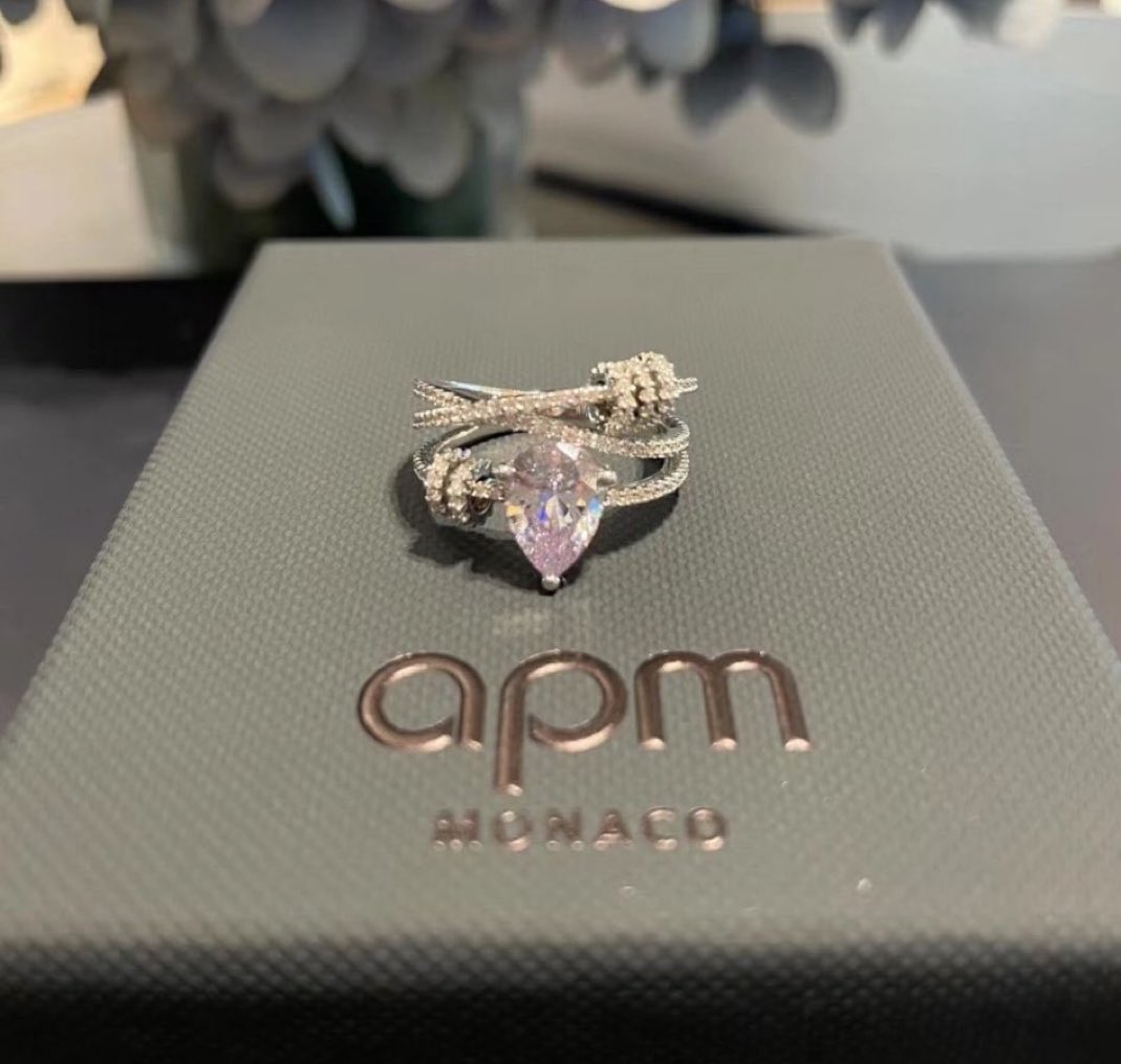 فاطمة tweet media