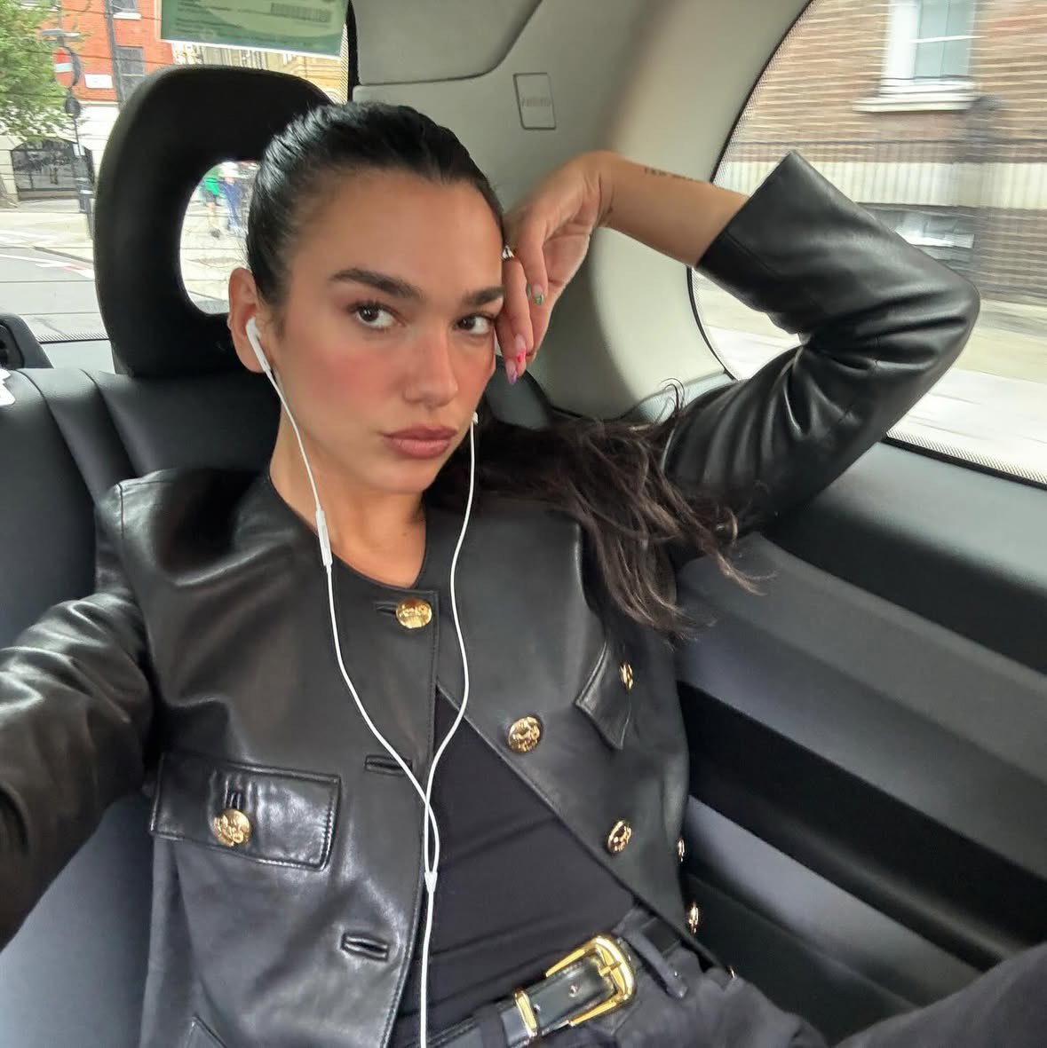 dualipacentral_'s tweet image. Dua Lipa via Instagram (28/07)