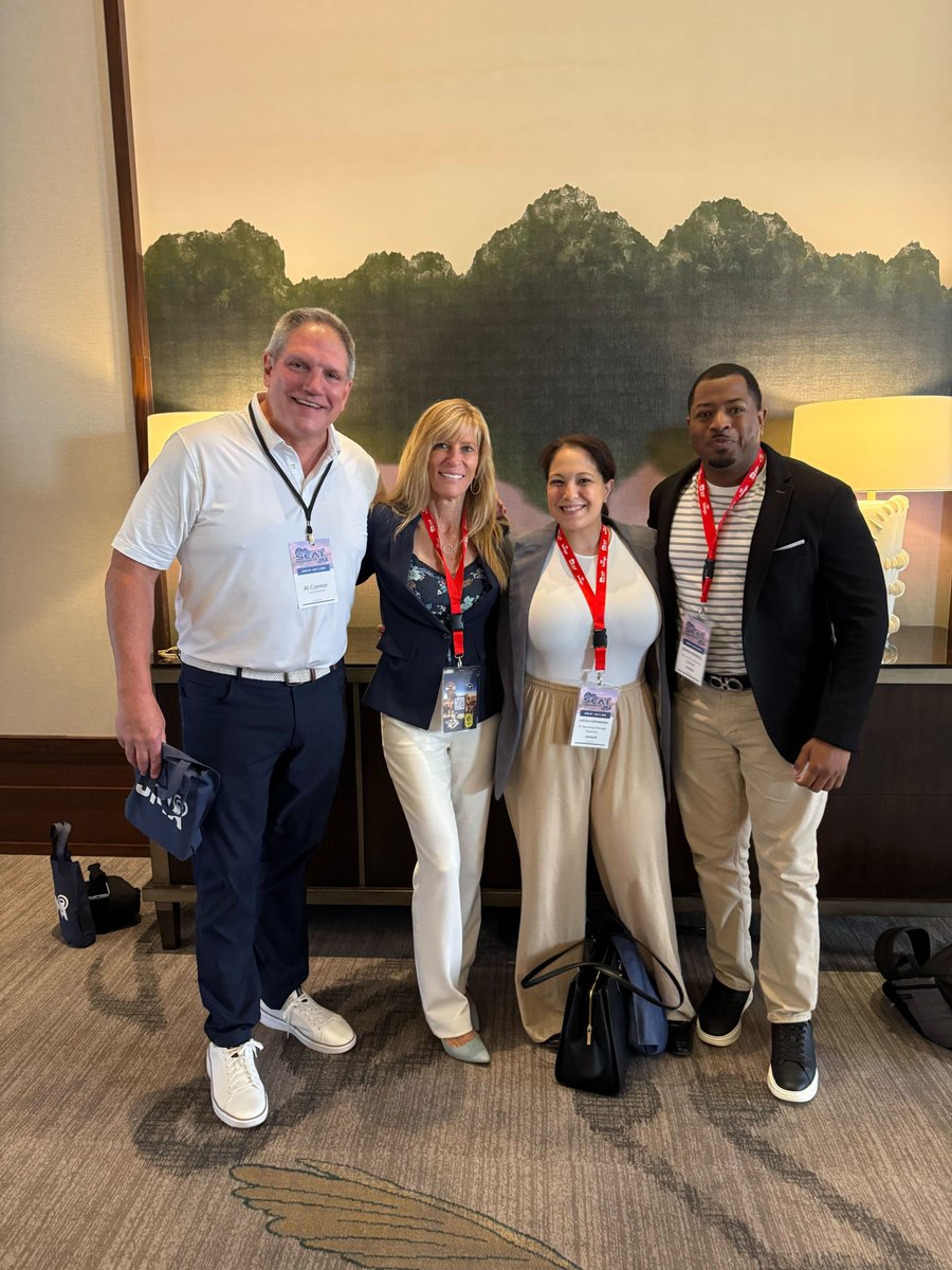 Team Extenet is headed to #SEAT2025 to talk with sports tech leaders about private wireless, network upgrades &amp; powering digital fan experiences! Schedule time with us: extenet.com/contact-us/ 

#VenueConnectivity #PrivateWireless #5G