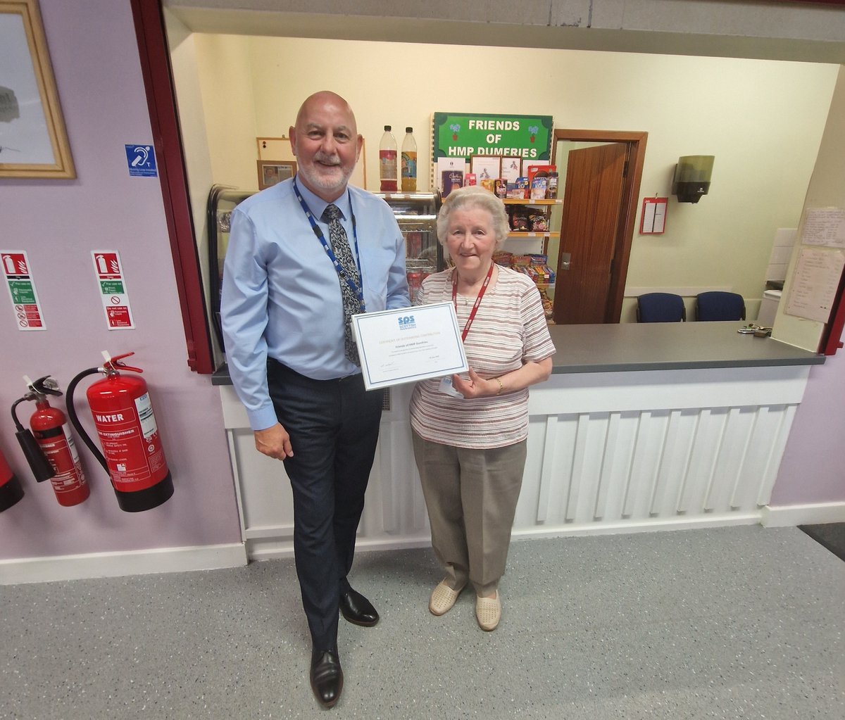 scottishprisons's tweet image. Thank you to the 'Friends of HMP Dumfries' - a group of volunteers who run the prison's visit room canteen, welcoming families and ensuring children have a positive experience.
A special mention must go to Margaret, who has been volunteering in the establishment since 1996!