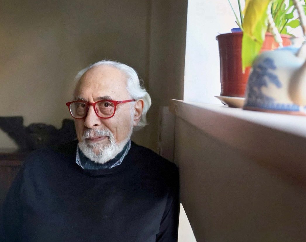 IdeasLN's tweet image. #SantiagoKovadloff: “Si se cae el ideal de la #república, desaparece el ideal de la #política” #NotaDeTapa por @astridpikielny lanacion.com.ar/ideas/santiago…