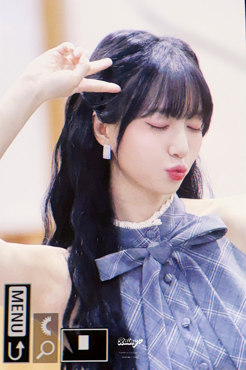 Rainyb_Yubin's tweet photo. 250728 유빈 

#오마이걸 #OHMYGIRL #유빈 #YUBIN https://t.co/2M53Nm600o