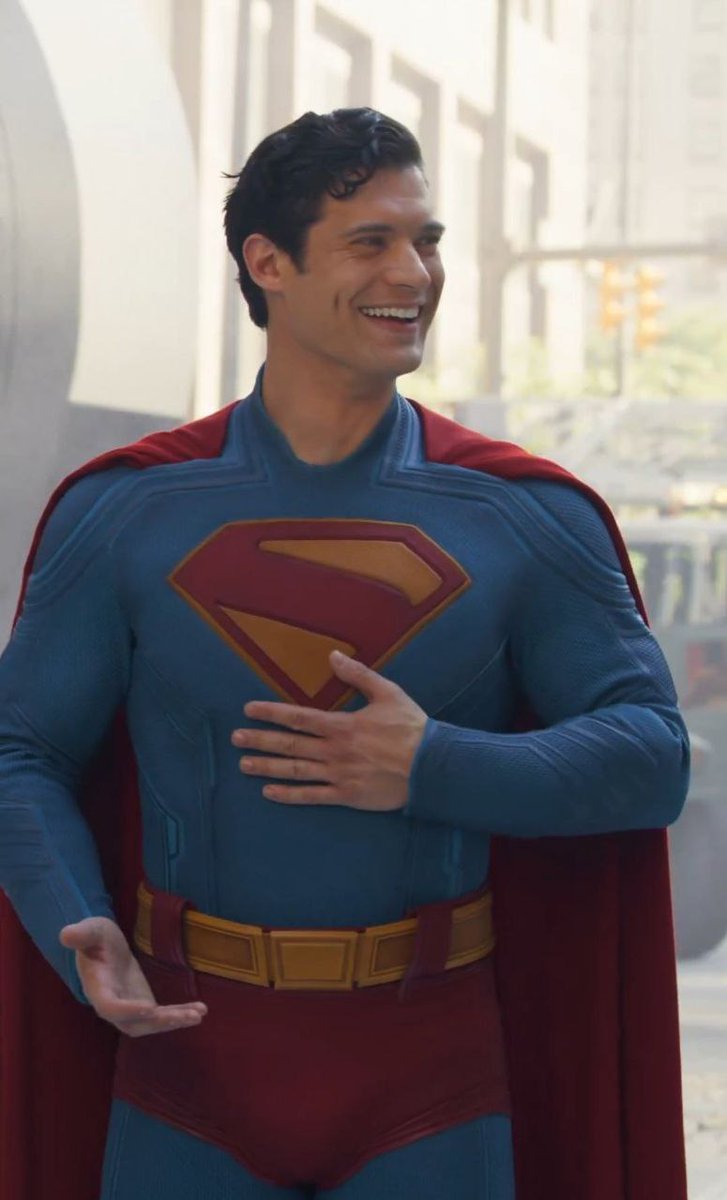 x.com/sindicatocomic…