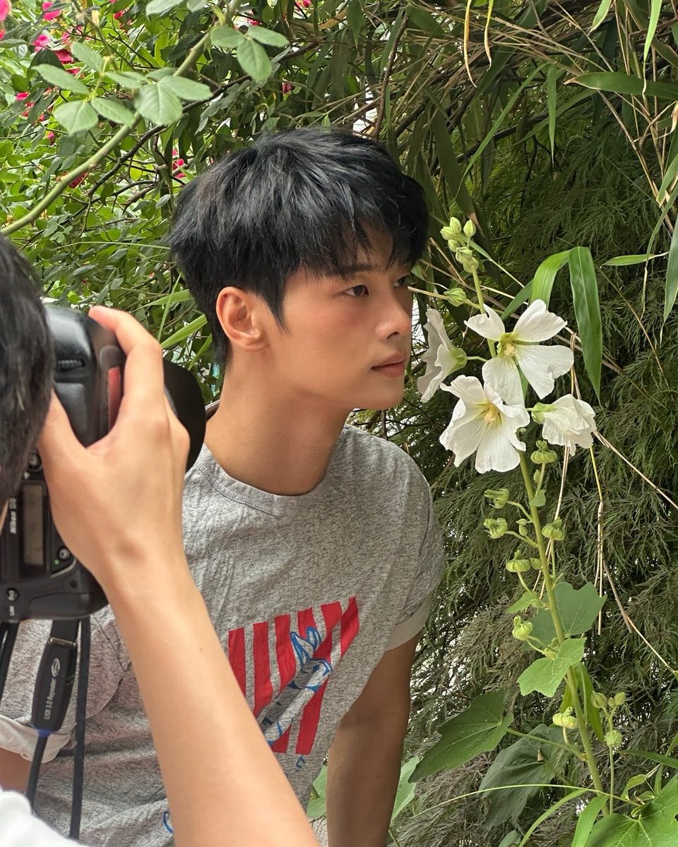 6NN30's tweet image. 오밀조밀하고 까매서 더 관심있습니다