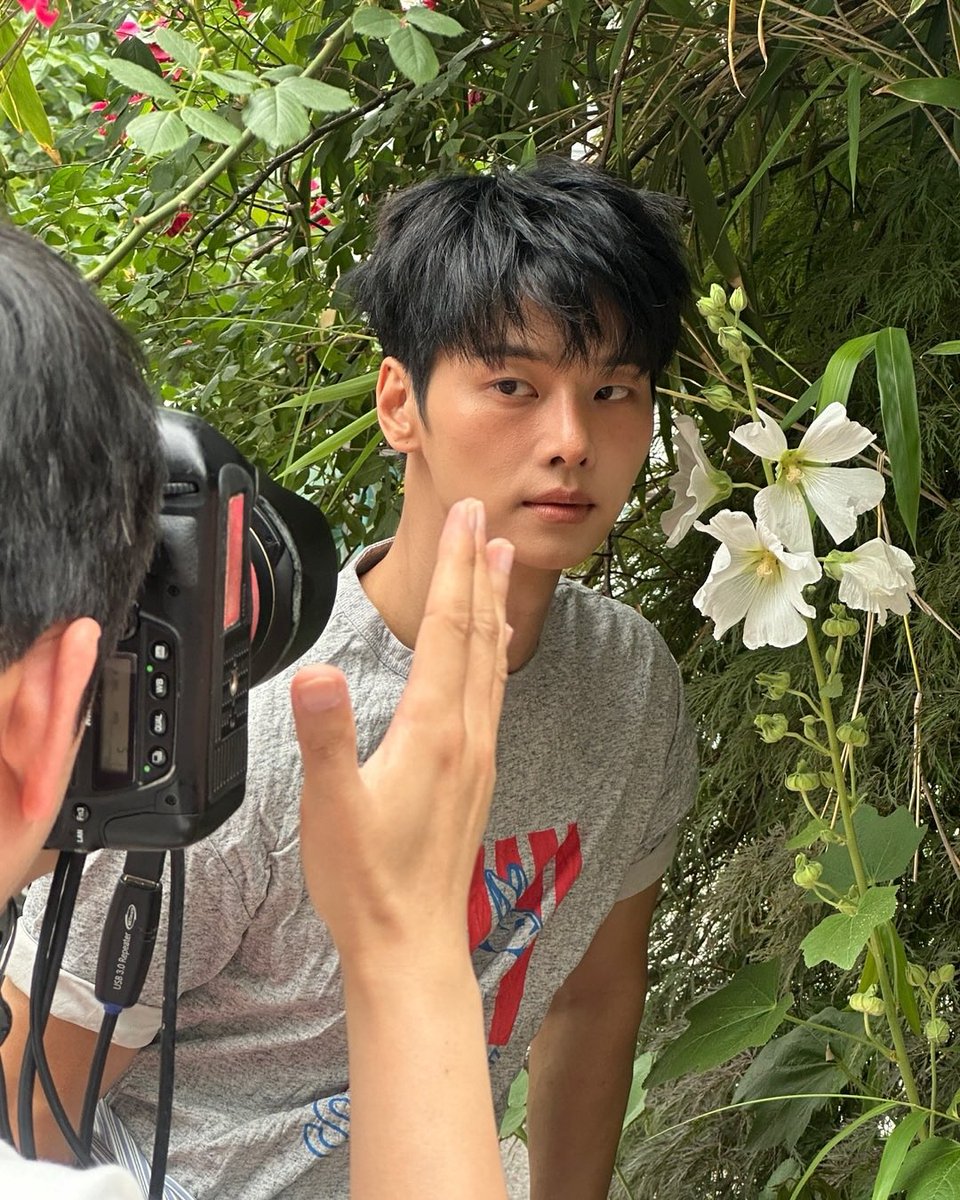 6NN30's tweet image. 오밀조밀하고 까매서 더 관심있습니다