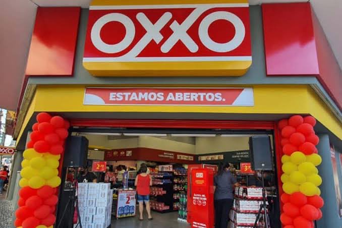 flaviaboggio's tweet image. Hoje meu filho de 5 anos tava no carro e falou “ô xis xis ô, OXO”. A primeira palavra que ele leu na vida. E foi: