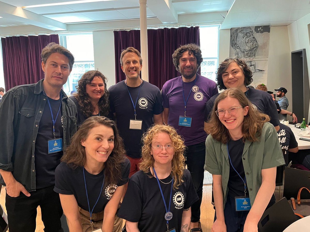 CfuUaw's tweet image. Over the weekend at @UAWRegion9A summer school, not only did we connect with @UAW members across the region, we saw @nyuniversity colleagues in @UAW7902 and even alumni like @GEUUAW’s president, @NYUGallatin alumna Grace Easterly.