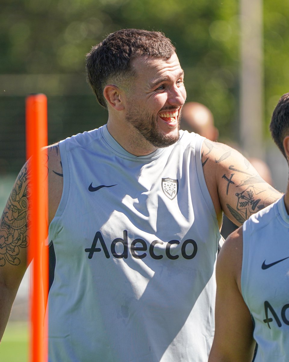 RCTofficiel's tweet image. 𝗗𝗲 𝗿𝗲𝘁𝗼𝘂𝗿 👊

Nos Rouge &amp;amp; Noir ont repris le chemin de l&apos;entrainement ce matin au Campus RCT 🔴⚫

#ParceQueToulon