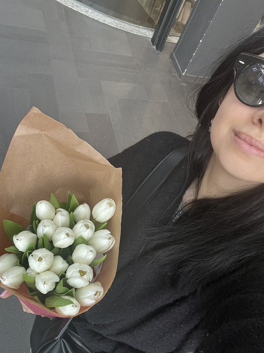 Ayda__gol's tweet image. I’ve learned that staying productive means finding small ways to stay motivated.
Working in a startup often feels like juggling endless tasks with little immediate reward — so I’ve decided to set up small, affordable milestones for myself.
One of them? Hitting 40+ followers on…