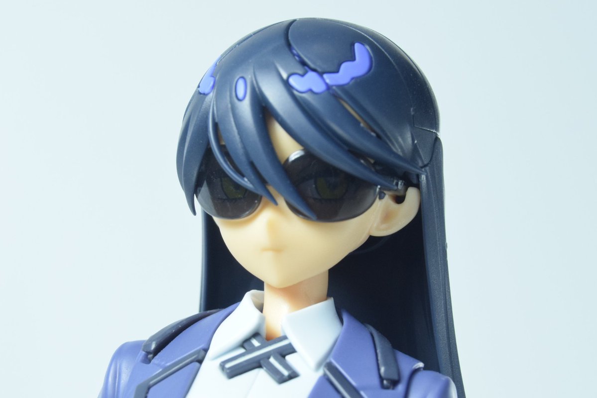 bunerga's tweet image. サングラスの光沢と透明度の「ベストを尽くした」感じが凄いねニャアン