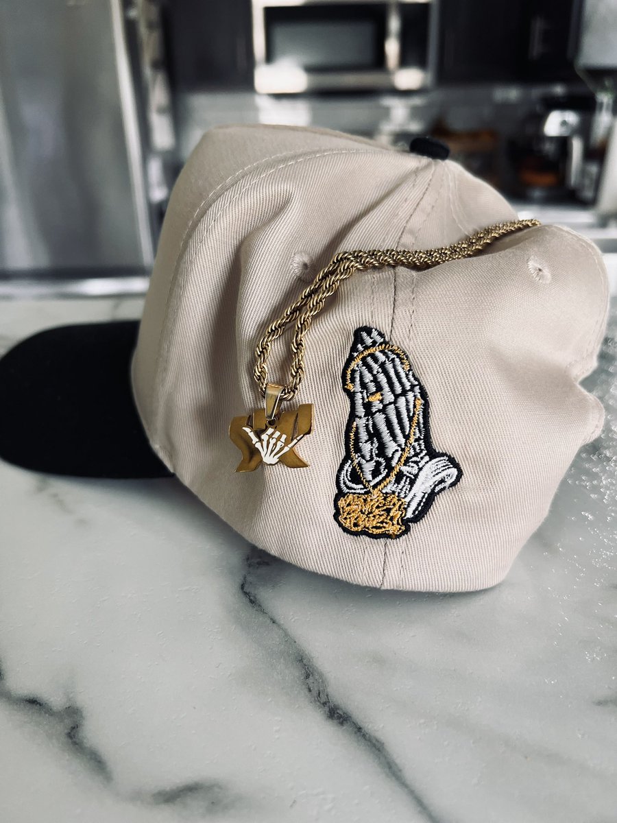 Static_Club_'s tweet image. Dropped some embroidered snapback with the theme song on Friday