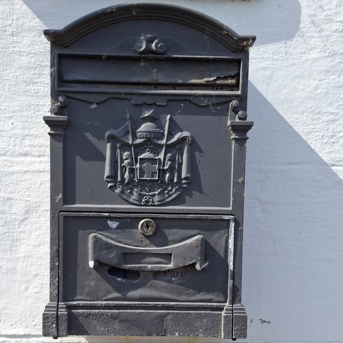 CDhubh's tweet image. Seemingly a fortress  for #MailboxMonday