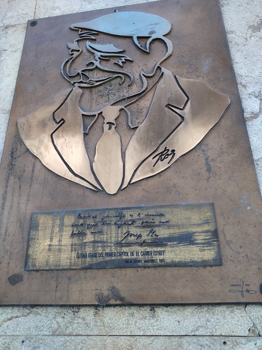 JDospuntzero's tweet image. Al Carrer Estret ja m'han posat un kebab; després de l'onada de frankfurts als 70 ara tenim onada de kebabs. Massa tard per anar a l'exili. @FJosepPla #Palafrugell @CatalunyaAC @JuntsXCat @ajpalafrugell #JosepPla