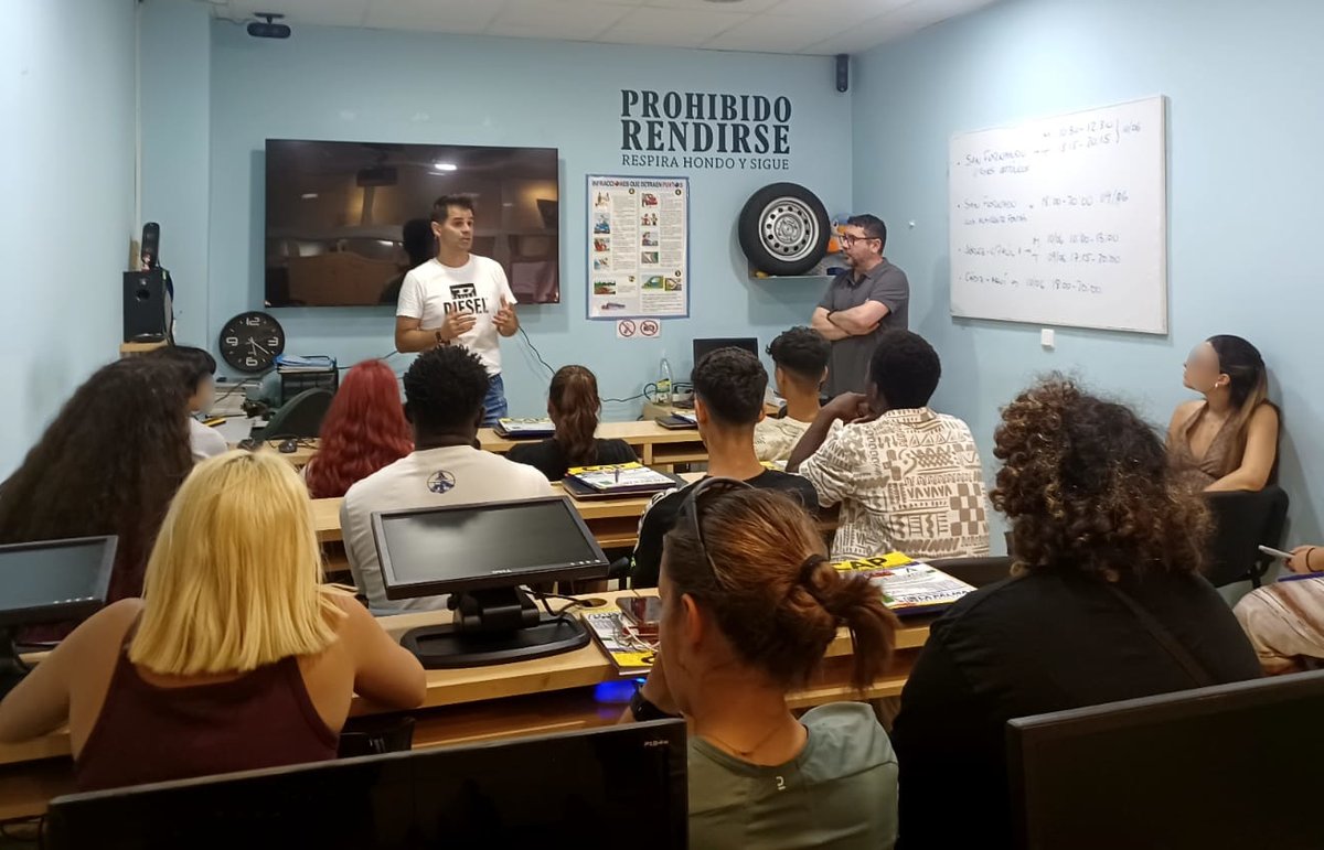 Fundación Diagrama (@funddiagrama) on Twitter photo Cerca de 30 #jóvenes del Programa Labora de Cádiz y Algeciras adquieren conocimientos teóricos para obtener el #carnetdeconducir
fundaciondiagrama.es/comunicacion-y…
#Formación #Inserciónsocial #Inserciónlaboral
#AutoescuelaRochaDasu
<a href="/autolapalma/">autoescuela la palma</a> Cerca de 30 #jóvenes del Programa Labora de Cádiz y Algeciras adquieren conocimientos teóricos para obtener el #carnetdeconducir
fundaciondiagrama.es/comunicacion-y…
#Formación #Inserciónsocial #Inserciónlaboral
#AutoescuelaRochaDasu
<a href="/autolapalma/">autoescuela la palma</a>
