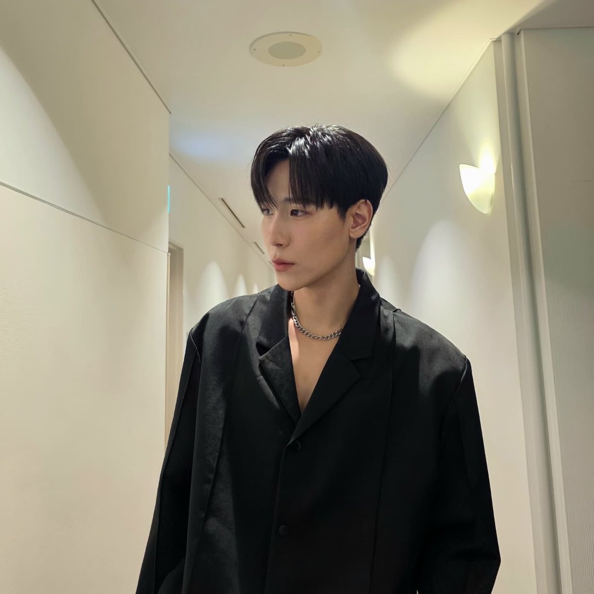 oncesatime's tweet image. หล่อมากแต่มีแมวและลูกอ้วมแล้ว

#junniorrs
