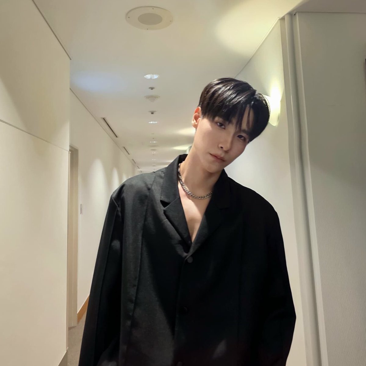 oncesatime's tweet image. หล่อมากแต่มีแมวและลูกอ้วมแล้ว

#junniorrs