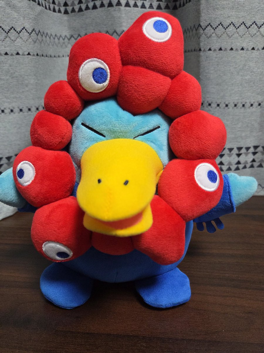 関西の民として絶対に欲しかったミャクミャクイコちゃんぬいぐるみ買いました✌️