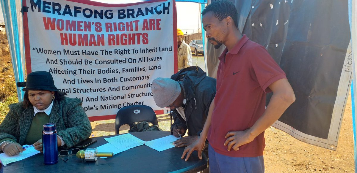 macua_sa's tweet image. This is how the YAMUA Friday Khutsong Membership Drive went this past Friday, community members showed up and were educated on how mining affects the community. Sanitary pads were also received. 

Mocha Corneng✊

See you this coming Friday, please be on the lookout for the…