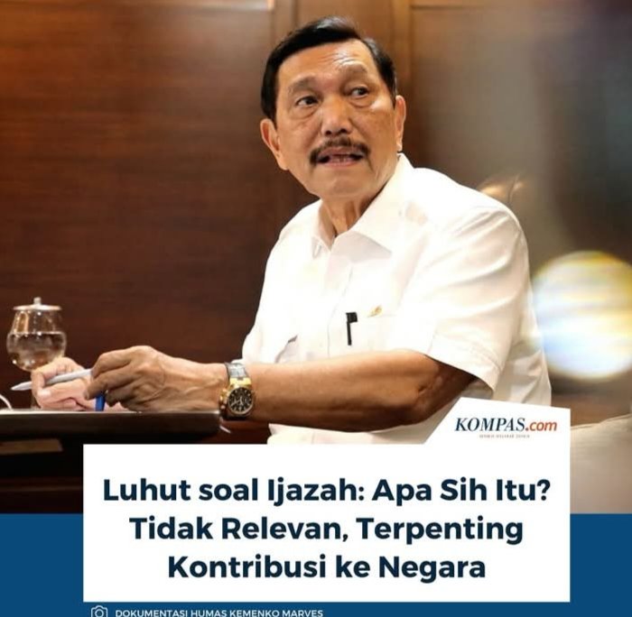 RIPDEMOKRASI's tweet image. 🤔 

Sudah 
Tanda + Tanda 
    &quot; A S P A L &quot; 
Asli Tapi Palsu 
Ijazah Zokodok.

🤮