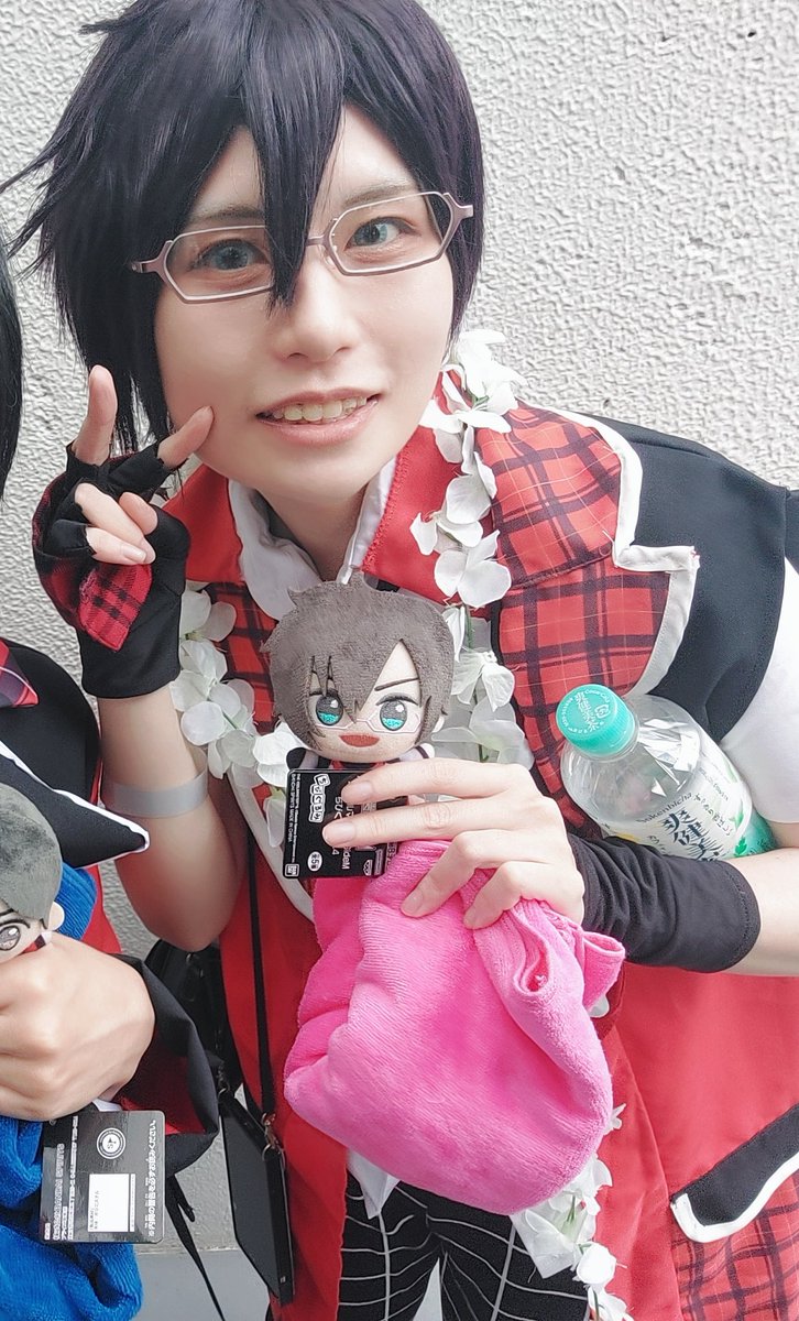 #ぎゃるぱ
昨日は運営さんそして演者の皆様お疲れ様でした！(自撮り忘れたので旬っちとのツーショトリムで)
きゅーしゅー×じょーかーで四季くん担当してました‼️
いっぱい応援ありがとうでしたꉂꉂ📣
SideMをよろしくおねしゃす🤝
セトリはしばらくお待ちください🥲