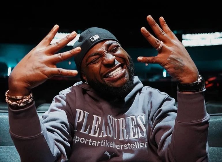 CableLifestyle's tweet image. I’ve billions of dollars waiting for me if I stop working, Davido brags | TheCableLifestyle lifestyle.thecable.ng/ive-billions-o…