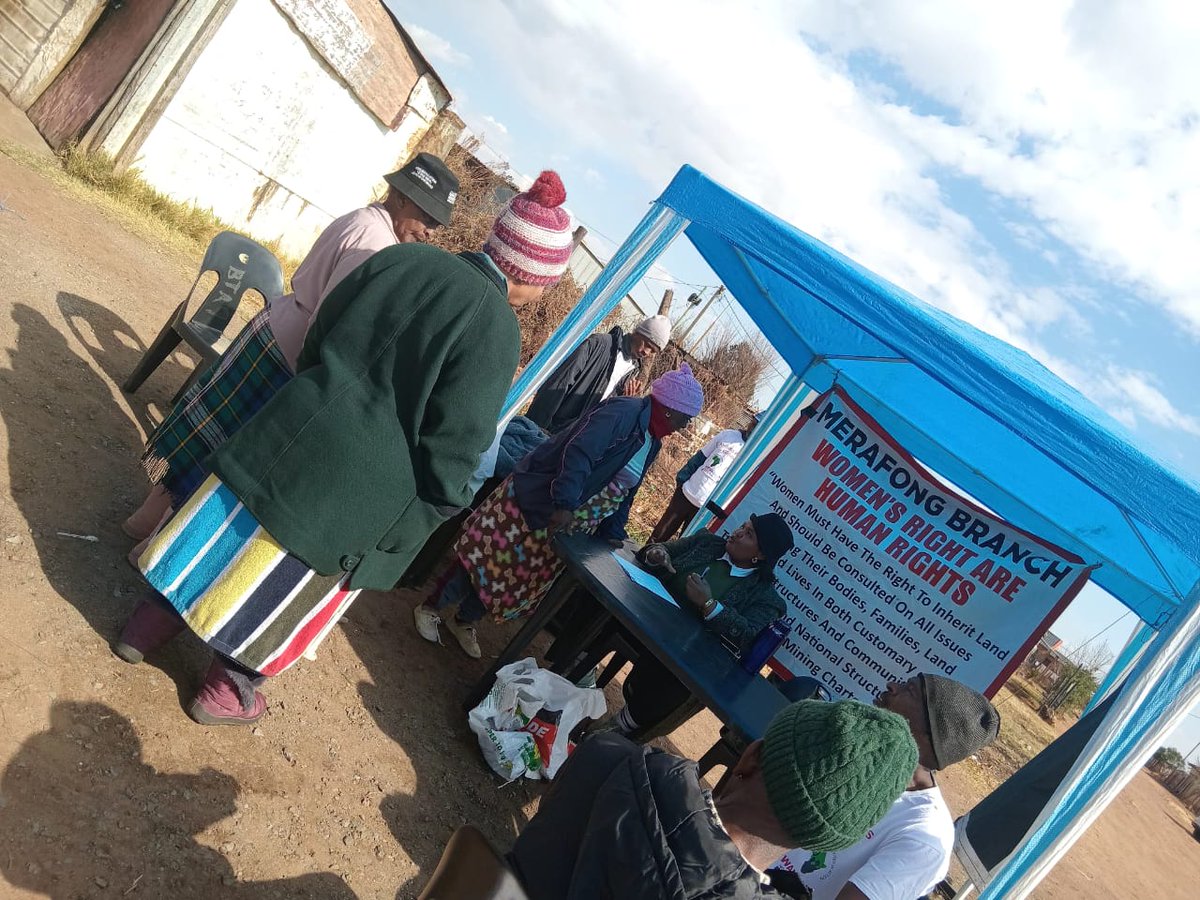 macua_sa's tweet image. This is how the YAMUA Friday Khutsong Membership Drive went this past Friday, community members showed up and were educated on how mining affects the community. Sanitary pads were also received. 

Mocha Corneng✊

See you this coming Friday, please be on the lookout for the…