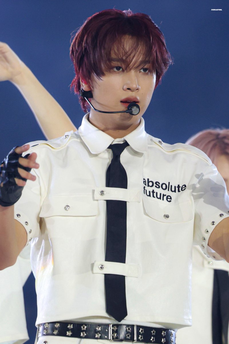 𝙀𝙑𝙀𝙍𝙇𝘼𝙎𝙏𝙄𝙉𝙂. tweet media