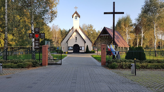 Bob57PL's tweet image. ✝️Dla otrzeźwienia prawych polujących na spokojnych imigrantów karmiących ich ciężką pracą w kebabach, krótka charakterystyka księdza proboszcza z Przypek.
To taki proboszcz nie ma przełożonych, że dopóki nie zabije, nie pilnują porządku w korporacji, czy na górze jest gorzej ⁉️