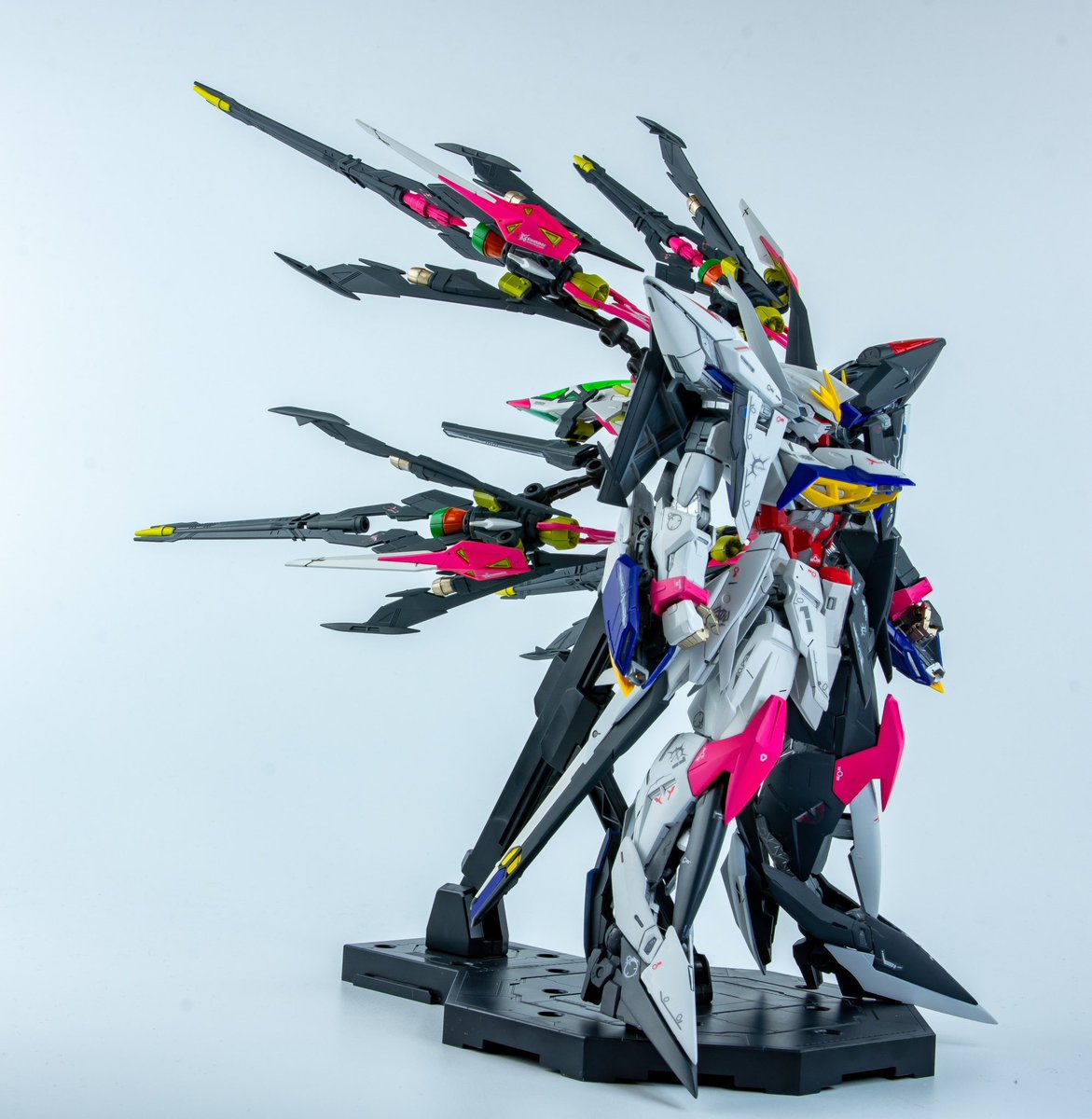 MH9n2s's tweet image. ガンプラ…作ってました！

#ガンプラ女子　　www
#ガンプラの画像貼るとRTされると聞いて