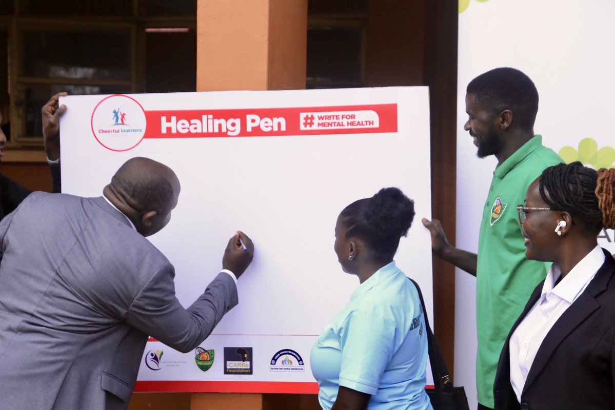 NamataLyton's tweet image. We launched a powerful writing and storytelling competition for mental health today at Kitante Hill School.
Join us. Submit your story:
bit.ly/thehealingpen
@EUinUG @your_voice_fdn @UNICEFUganda @serenemindcare1 @JuliusKizito10 @MugaluNathan
