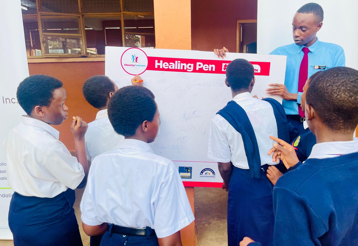 NamataLyton's tweet image. We launched a powerful writing and storytelling competition for mental health today at Kitante Hill School.
Join us. Submit your story:
bit.ly/thehealingpen
@EUinUG @your_voice_fdn @UNICEFUganda @serenemindcare1 @JuliusKizito10 @MugaluNathan