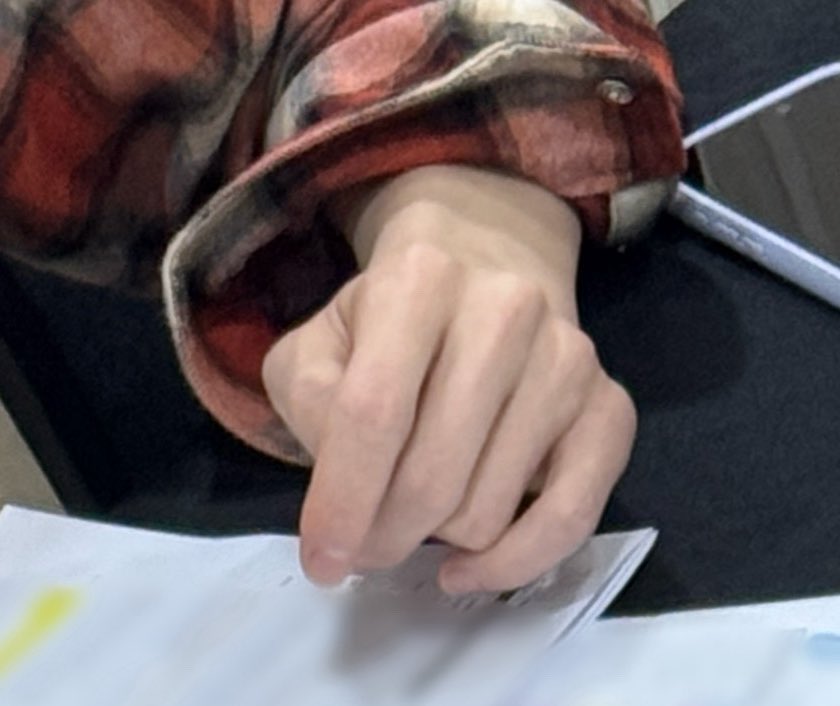 sneezing_b's tweet image. 판판한 팔목